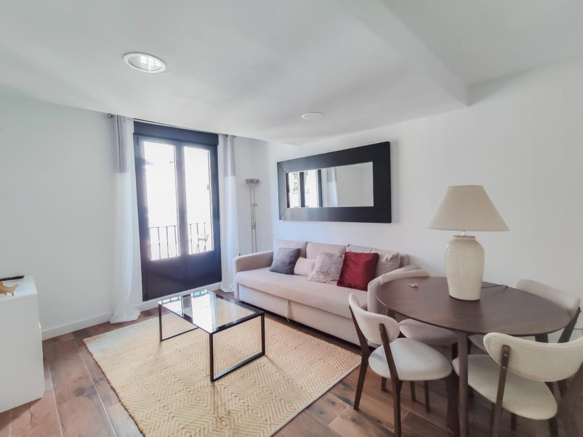 Cozy Apartment Plaza Mayor Madrid Exterior foto